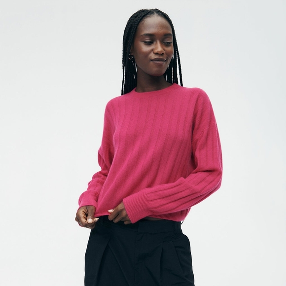 NWT - Naadam - 100% Mongolian ribbed cropped sweater Size - S - color Fuchia - Picture 4 of 8